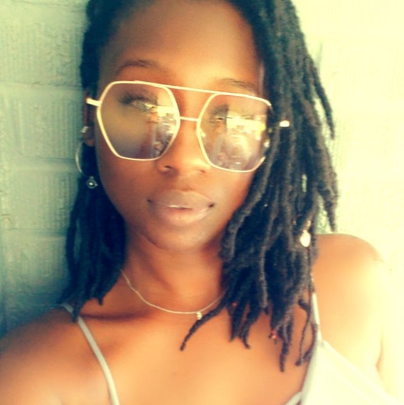 Meet your Posher, Tashika - Picture 2 of 2